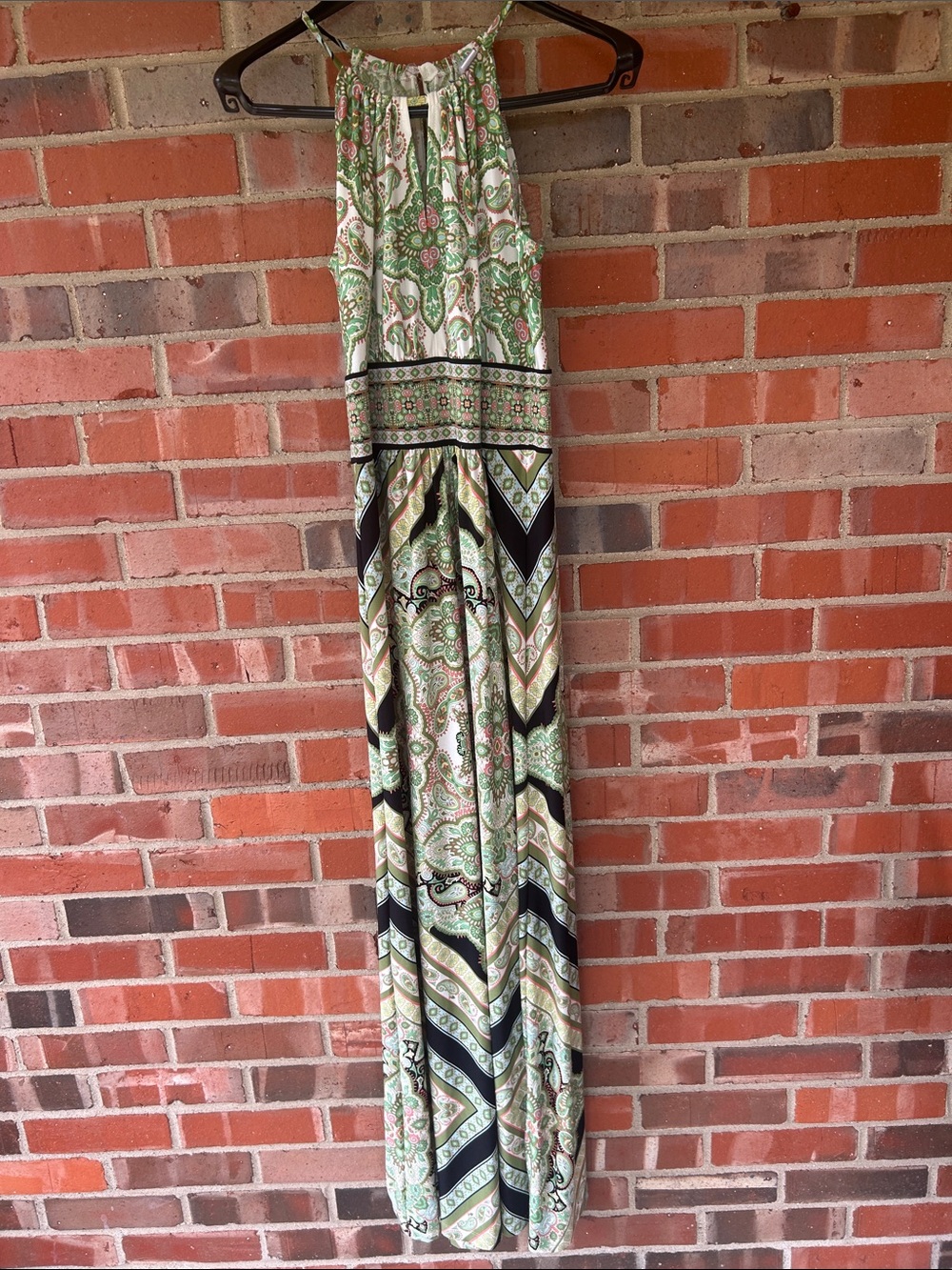 London Times Green Paisley Maxi Dress with Black Accents
